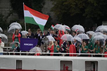 Lengett a magyar lobogó az olimpiai ünnepségen + videó