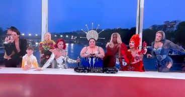 Ez Franciaország - így reagált Macron az olimpiai drag show-ra